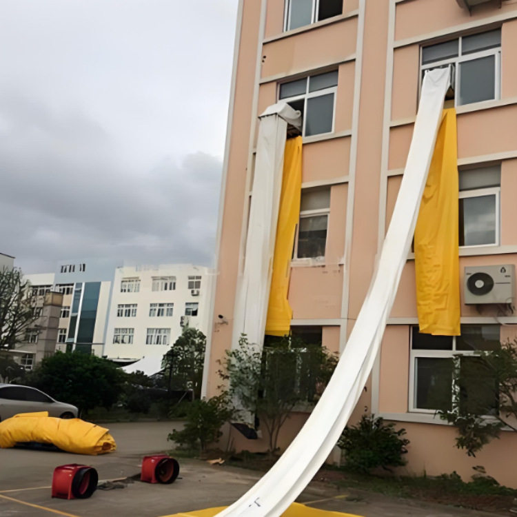 高楼火灾应急 高层逃生缓降滑道 充气滑梯 快速安全耐用