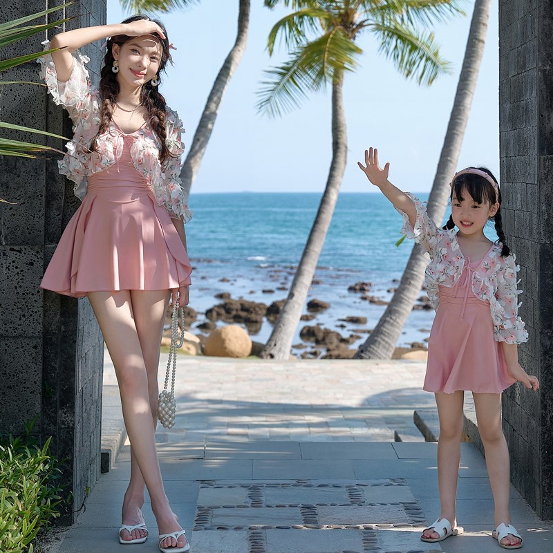 温泉亲子泳衣女h母女连体裙式长袖防晒可爱女童公主粉色儿童游泳