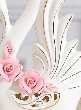 陶瓷家居装饰品酒柜创意电视柜天鹅摆件客厅工艺品结婚礼物办公室