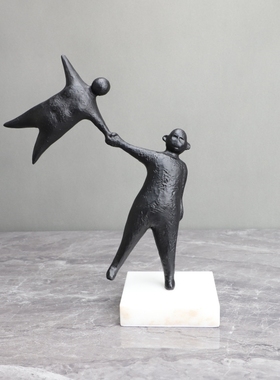 现代简约树脂摆放客厅抽象电视柜桌面家居样板房售楼处玄关摆件