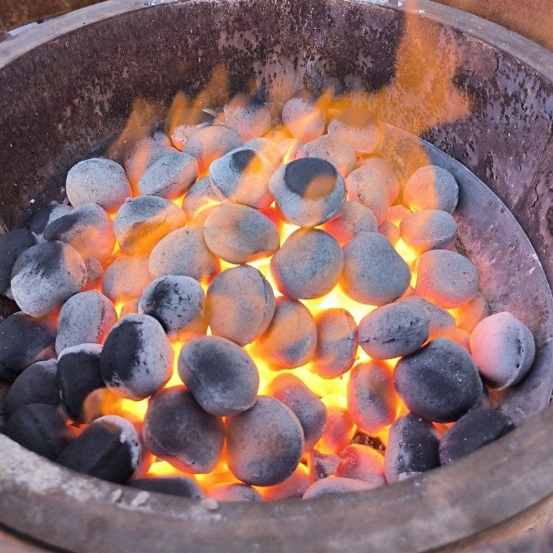 炭烧烤碳炭无烟耐烧家用烧烤专用环保机制炭户外商用球形碳,户外/登山/野营/旅行用品,烧烤炭,淘宝优惠券,粉丝福利购,淘宝优惠卷