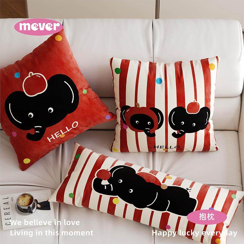 圣诞氛围感红色新年抱枕客厅沙发抱枕套长条腰枕车载靠枕床头靠垫