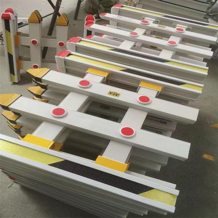 反光栅栏门 钉固式反光栅栏门 煤矿井下用伸缩式反光密闭栅栏门