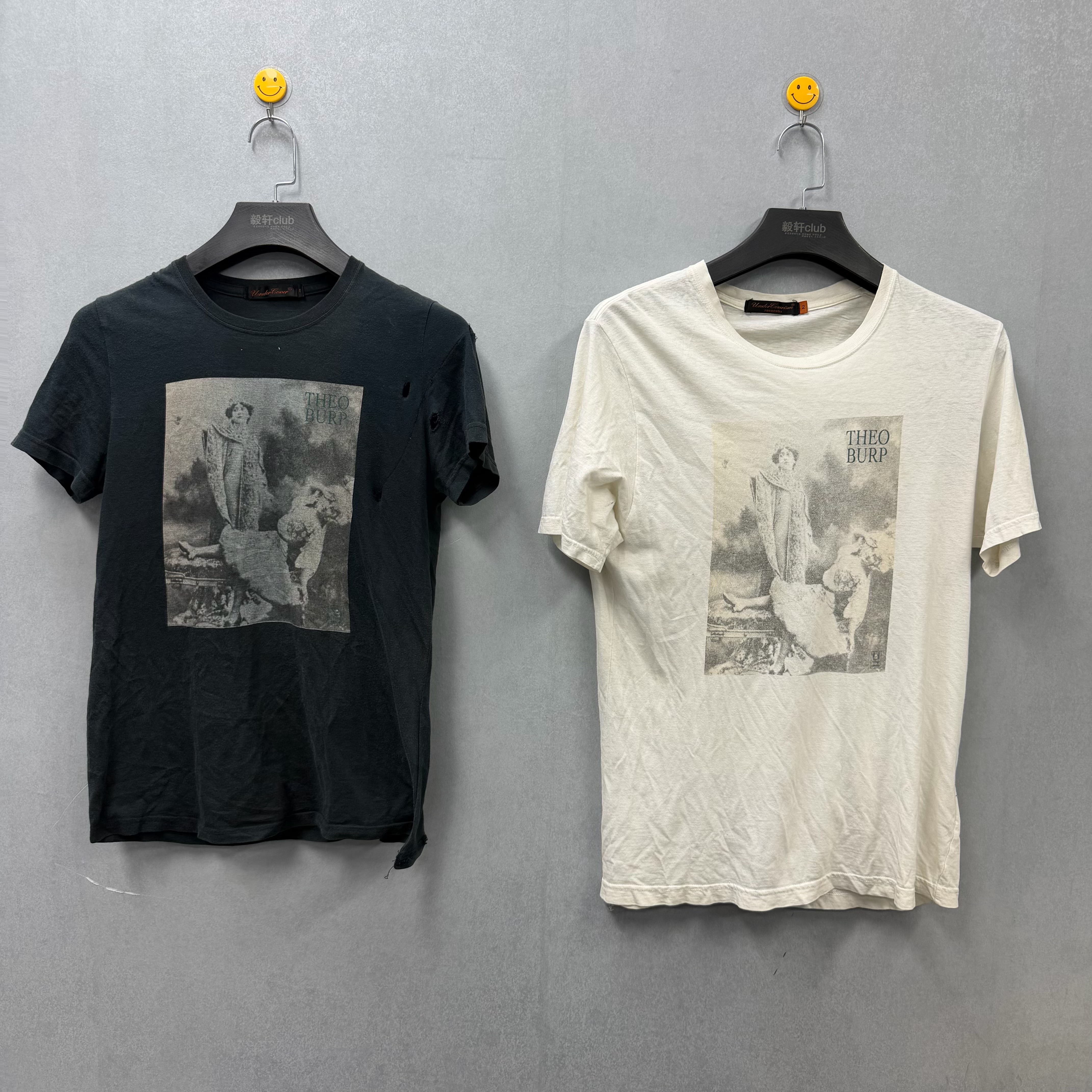 thumbnail for [The strongest spot on the market] Undercover 06ssT period black and white two-color woman like short sleeves