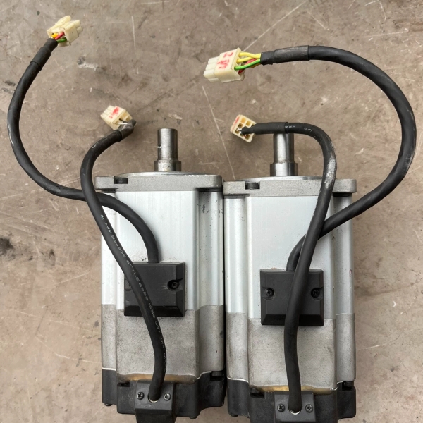 MSMD082S1B，，后盖破，轴前端改过，测试完好