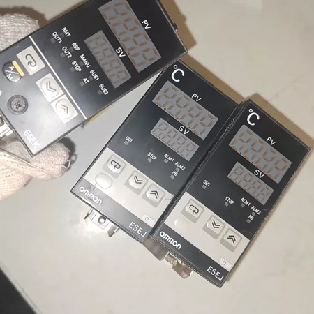 OMRON温控器E5EJ-A2HB E5Ek-AA201实物