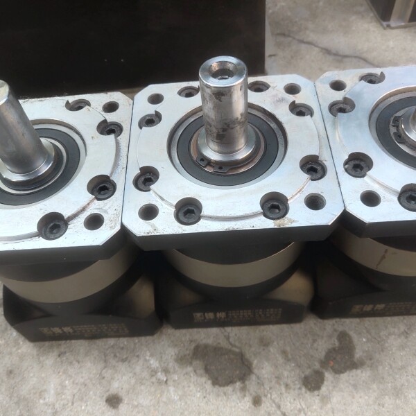 锋桦减速PLF-120-005-S2-P2，如图所示，功能正