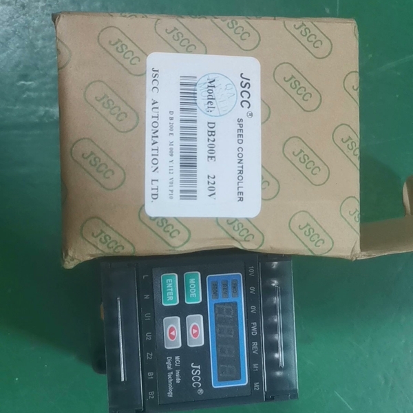 DB200E 98新 220VJSCC精研电机调速器，图片就【议价】