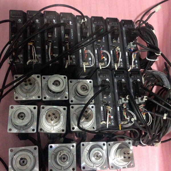 雷赛伺服750w，型号L7-750，电机型号ACM2-080