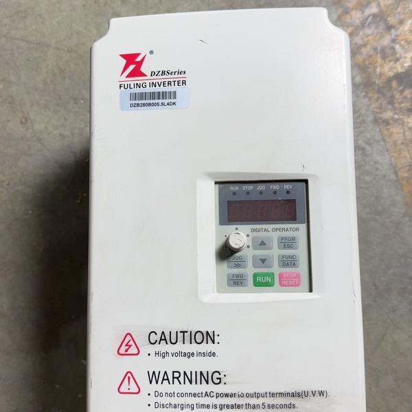 富凌变频器DZB280B003.7L4DK 实物拍摄 功能包【议价】