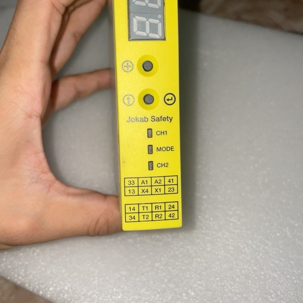 abb延时安全继电器+Sentry+TSR10+24VDC，