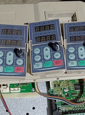 议价伟创变频器面板，试机是AC80S运行正常，正反转启停，电位器