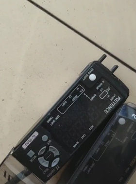 lL-1000基恩士放大器IL-030激光传感器IL-S02