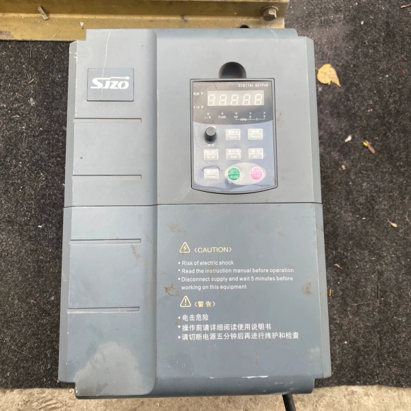 议价SJZO中驱变频器，ZQ511-018G3/022p3B，二