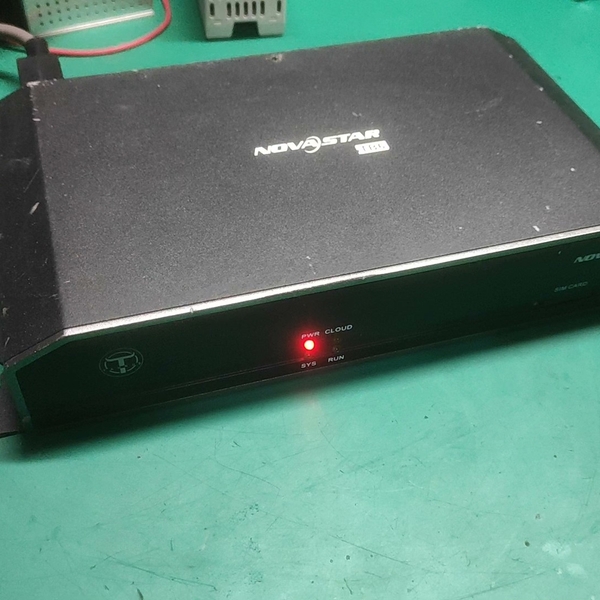 NOVASTAR 诺瓦TB6 多媒体播放器,功能正常,