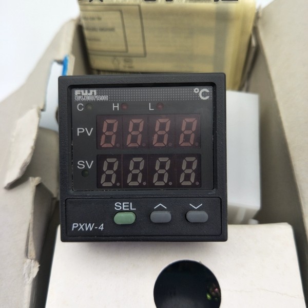 PXW-4温控表PXW4TCY2-1V000-A温控仪温控器