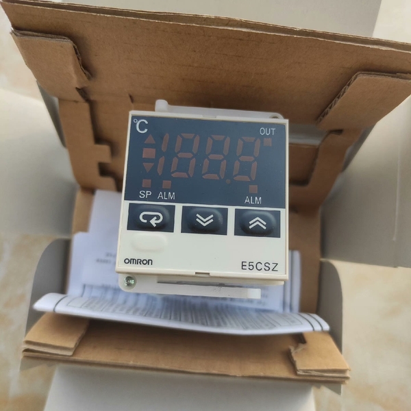 议价温控器E5CSZ-R1T