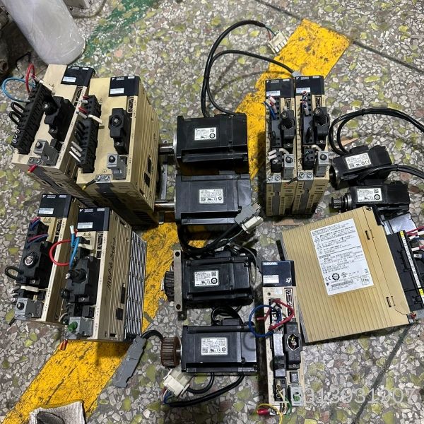 SGDV-2R8A01B002000马达SGMJV-04AD议价也可维修