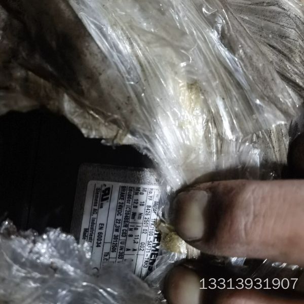 1FK7100-5AF71-1AH3没用过的，没外包装，议价也可维修