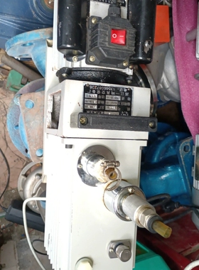 旋片真空泵2XZ-4,550w,220v,不带接触器，成色如