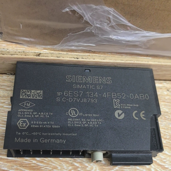 6ES7 134-4FB52-0AB0无划痕破损功能完好【议价】