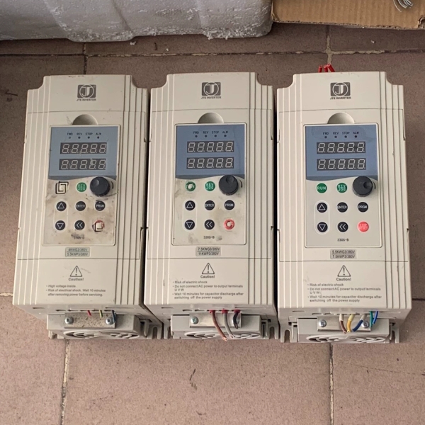 金田变频器JTE330-S KA0040G3，三相，380V