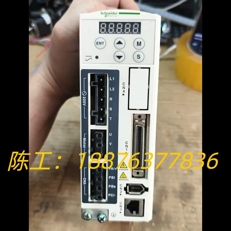 LXM23DU01M3X  施耐德100W伺服驱动器,拆机件议价
