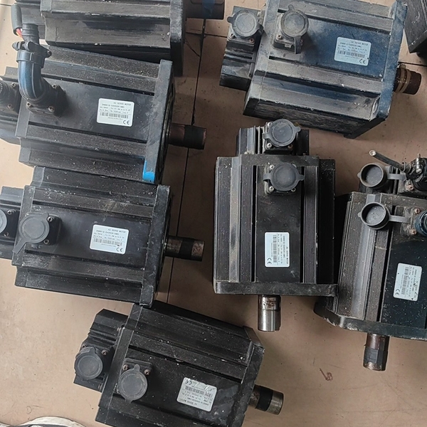 东菱电机DNBB18-04D5CK1AMS，4.5kw，38