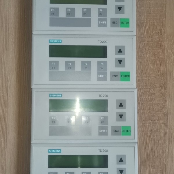 议价td200,6es7272-0aa30-0ya1,功能正常，
