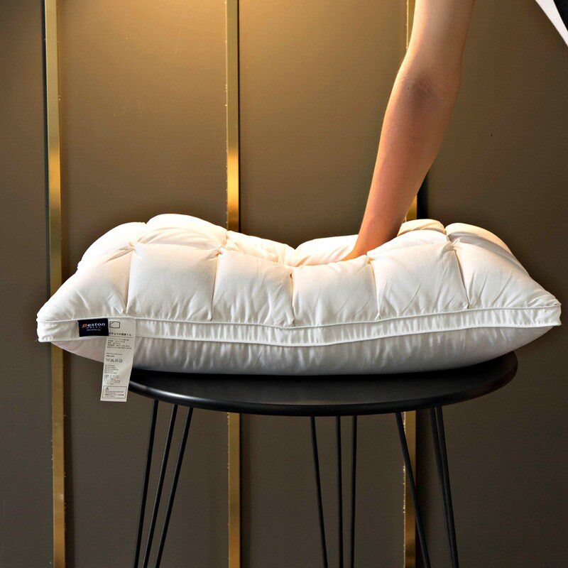 新款80柔赛丝面包羽绒枕 立体扭花鹅绒枕芯 酒店宾馆成人枕头