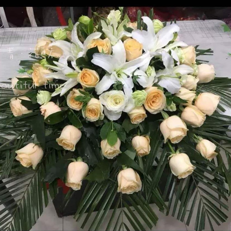 鲜花同城速递青岛市南市北李沧会议桌花商务宴会演讲台花签到台花
