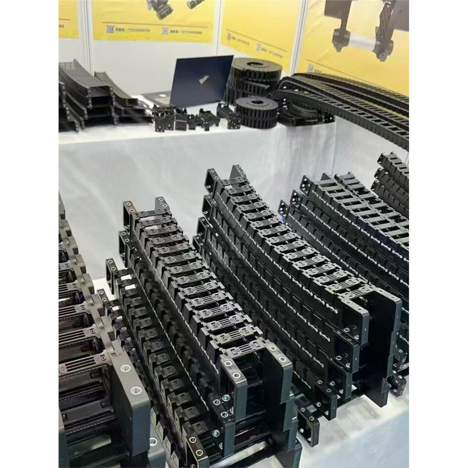 拖炼线槽工程塑料机床尼