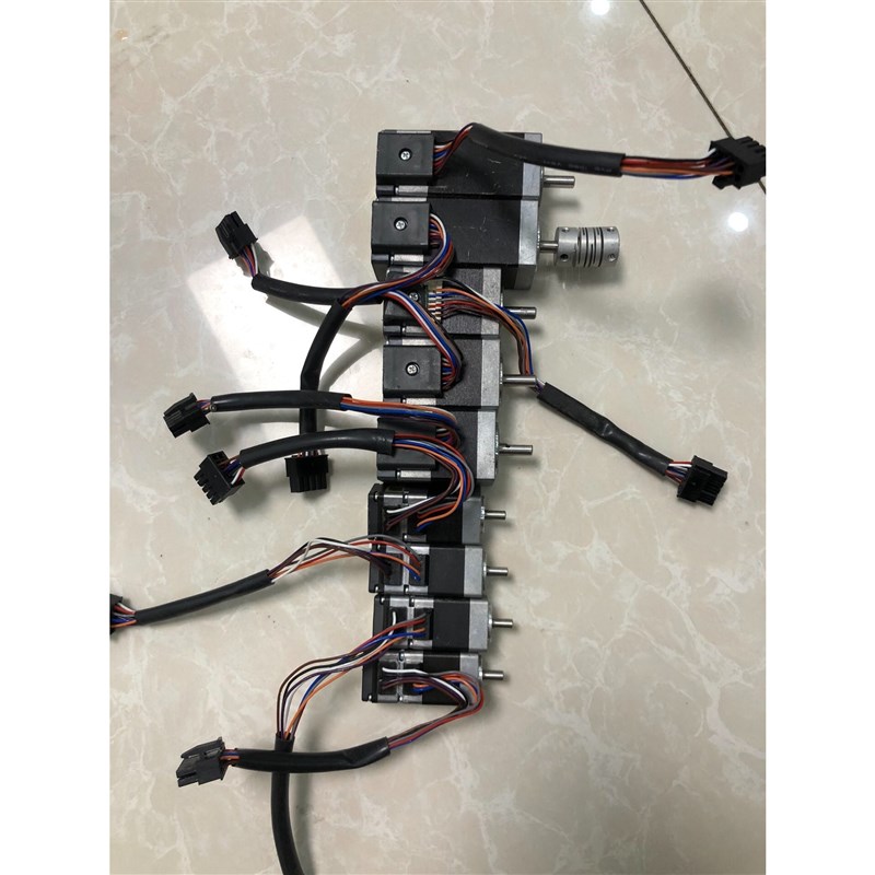 东方小电机arm14sak(4个),arm26sak(2个)