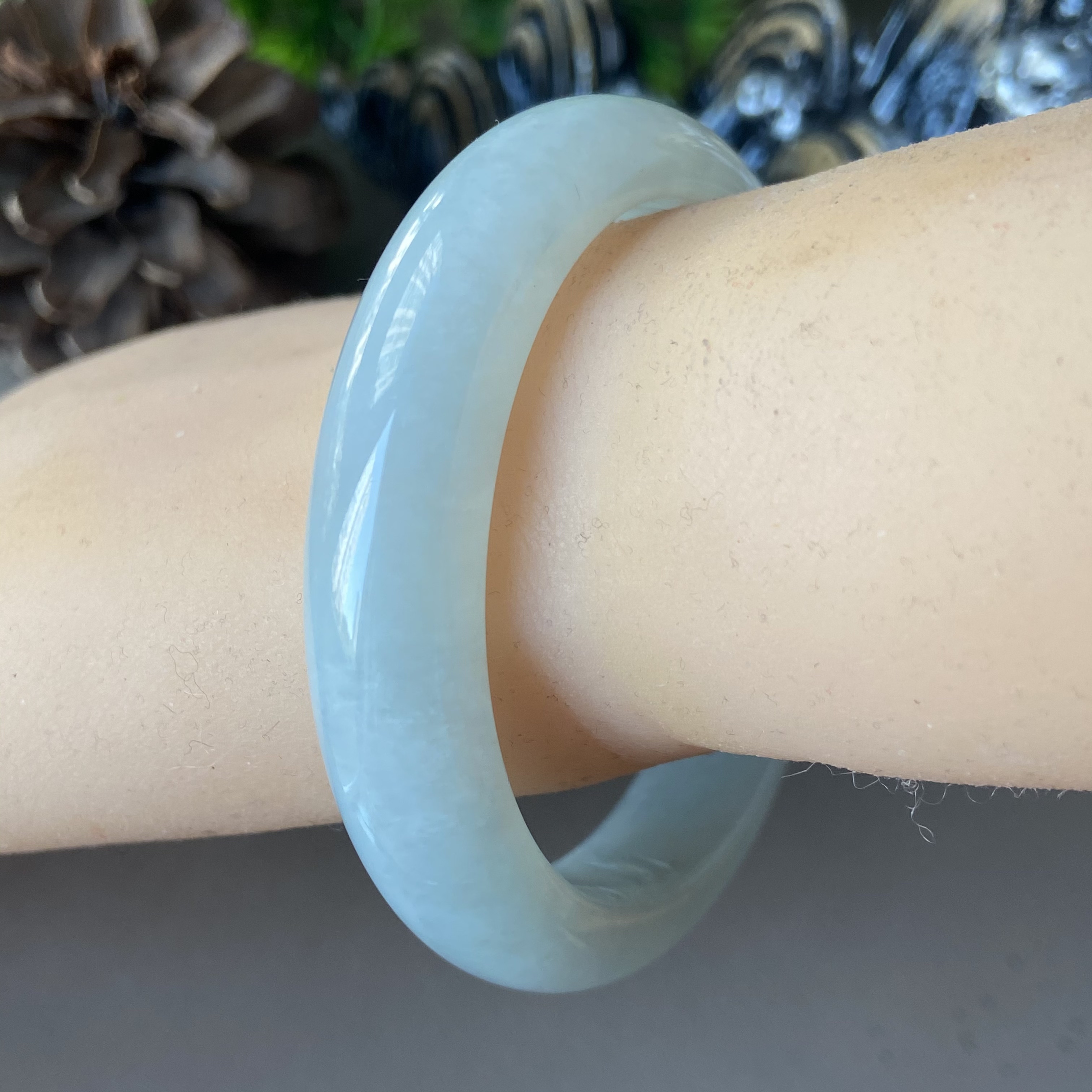 天然缅甸翡翠手镯53冰糯种满绿浅绿玉镯子54老坑a货0576带证书