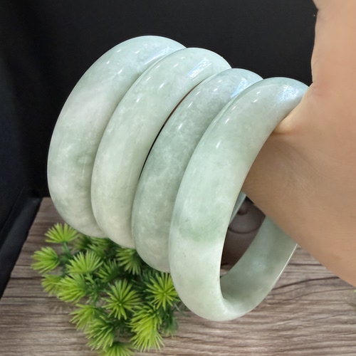 新店福利天然翡翠手镯60冰糯种满绿色宽版轮胎a货特价贵州52