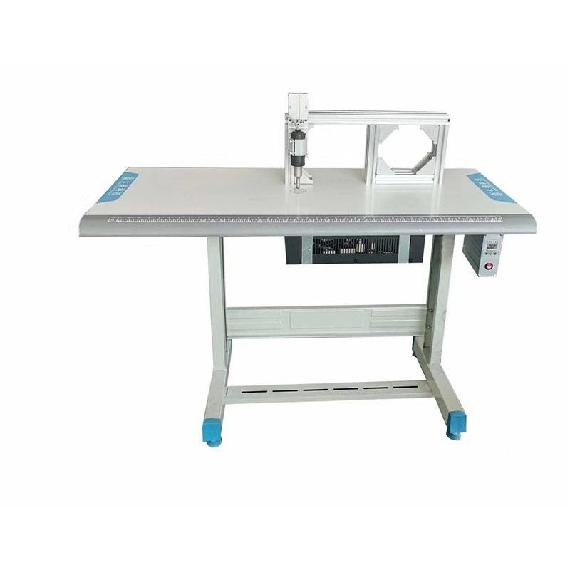 卡维半自动化定位机实现点位定点商标机拉链机泳装内衣瑜伽服定位