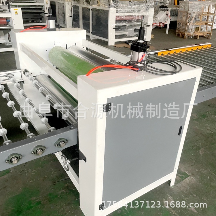 肤感高光木饰面板防划伤膜平贴机 墙板大板胶膜自动化贴面机