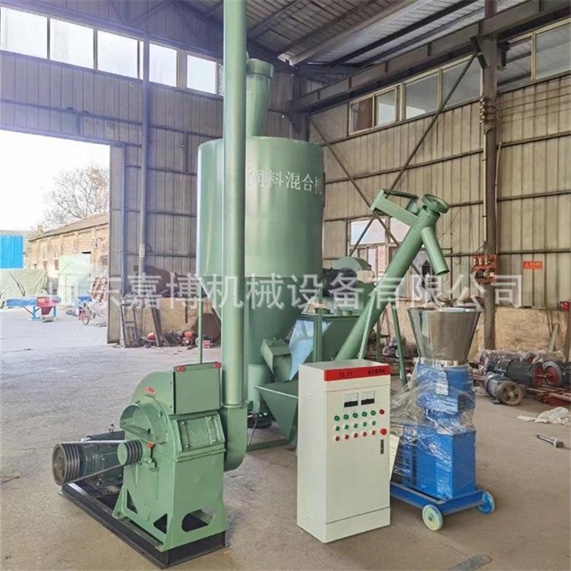 安徽苞米稻谷粉碎搅拌颗粒机牲畜养殖立式混料机自吸式混料罐