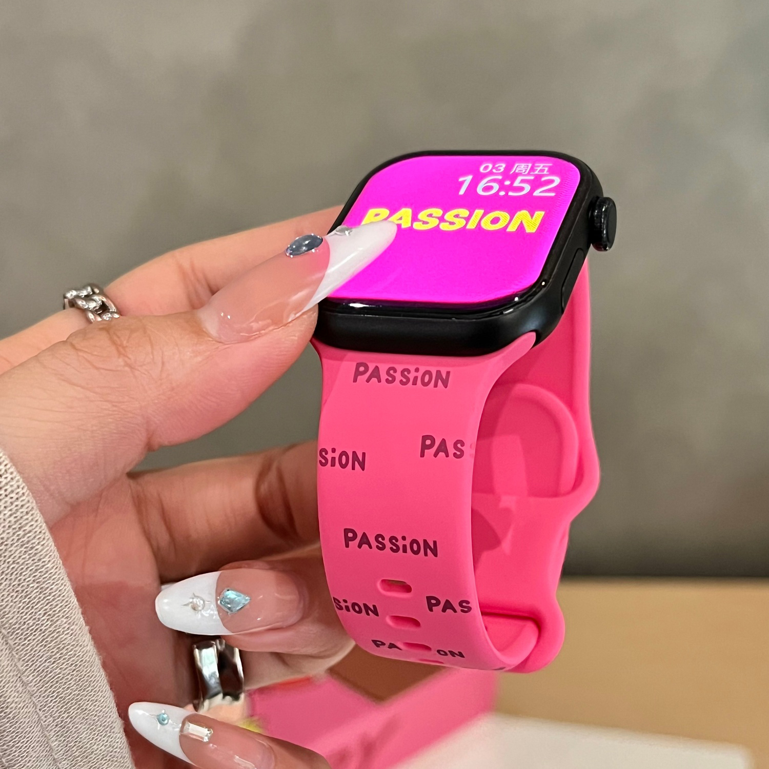 韩系英文适用苹果手表表带iwatchS11/10/9硅胶Apple玫红2ultra/SE