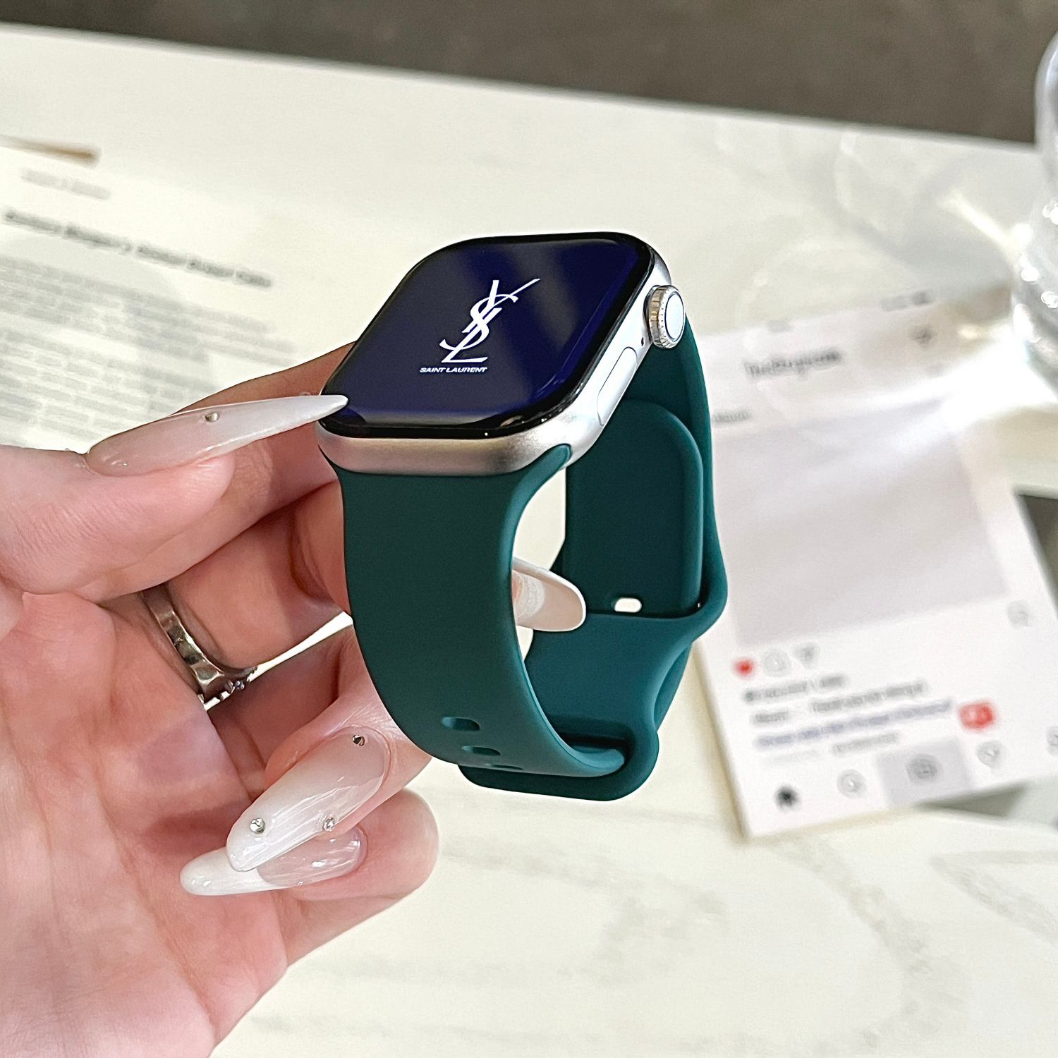 高级感适用苹果手表表带iwatchS11/10/9硅胶Apple/2ultra深绿色SE