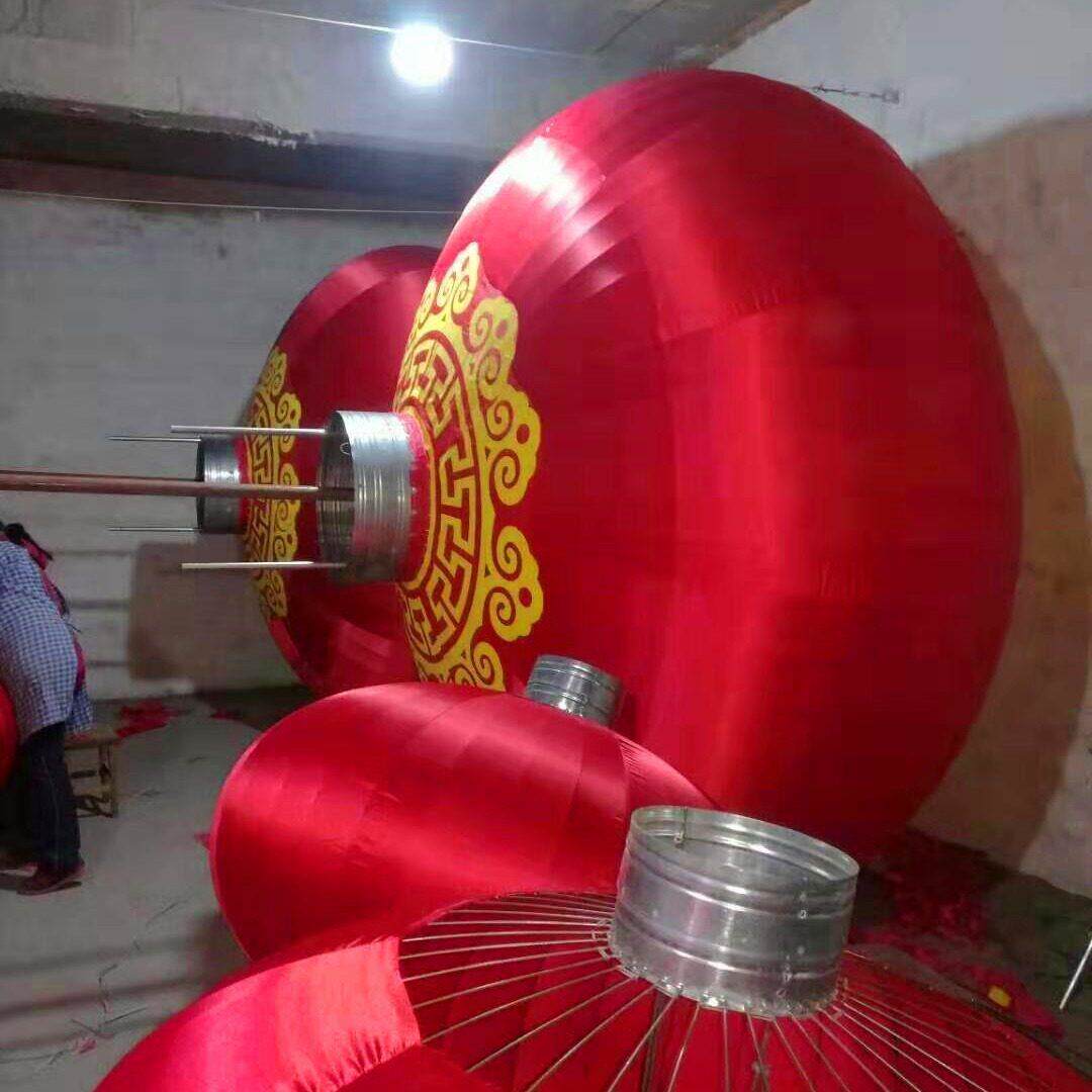 大红灯笼欢度春节佳节红灯笼位大门口灯笼档铁口植绒醒狮灯笼图片