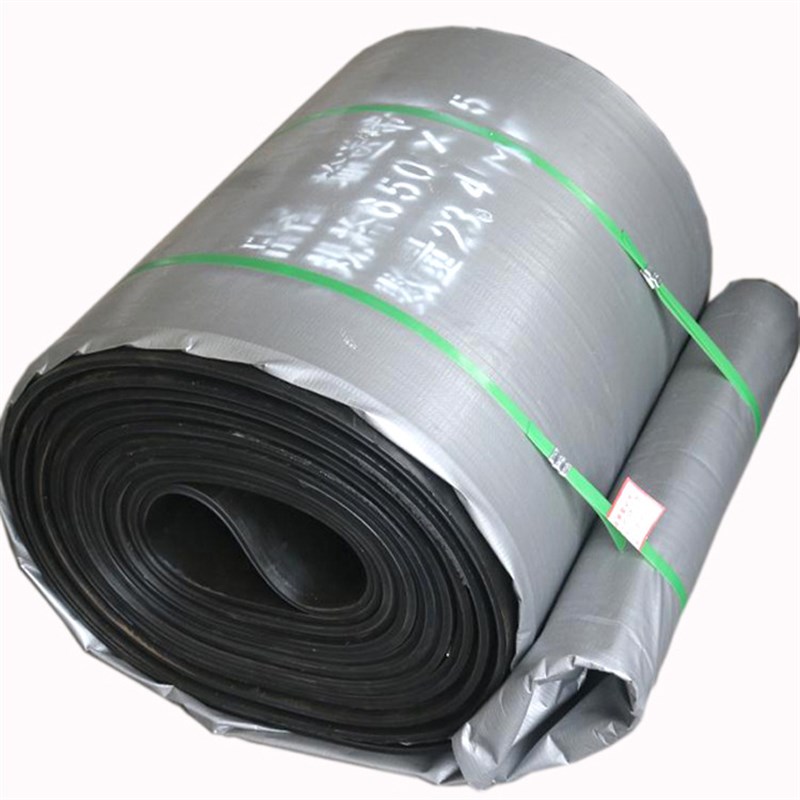 供应钢丝绳芯提升带 斗式提升输送带 抗撕裂阻燃输送带橡胶带