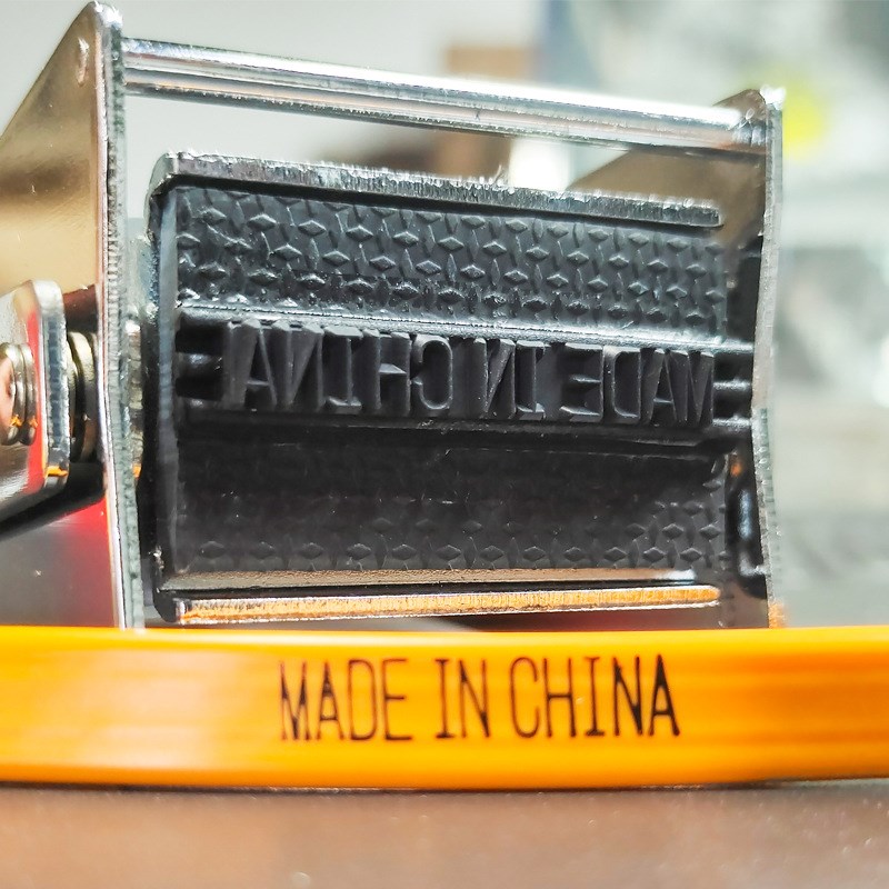 made in china印章定刻标识logo不掉色快干防水布料印章自动翻转