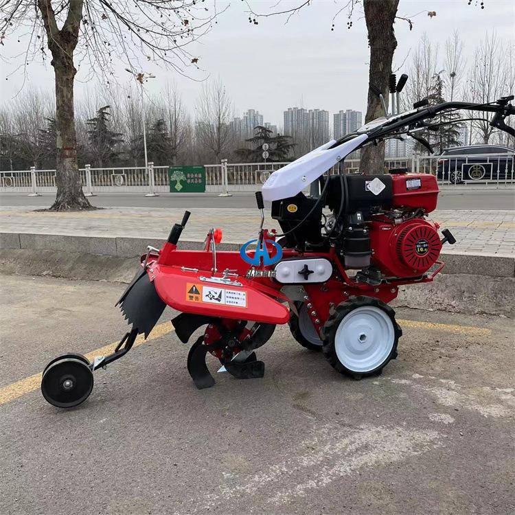 大姜草莓开沟培土起垄旋耕机农用四驱田园管理机大葱种植开沟机