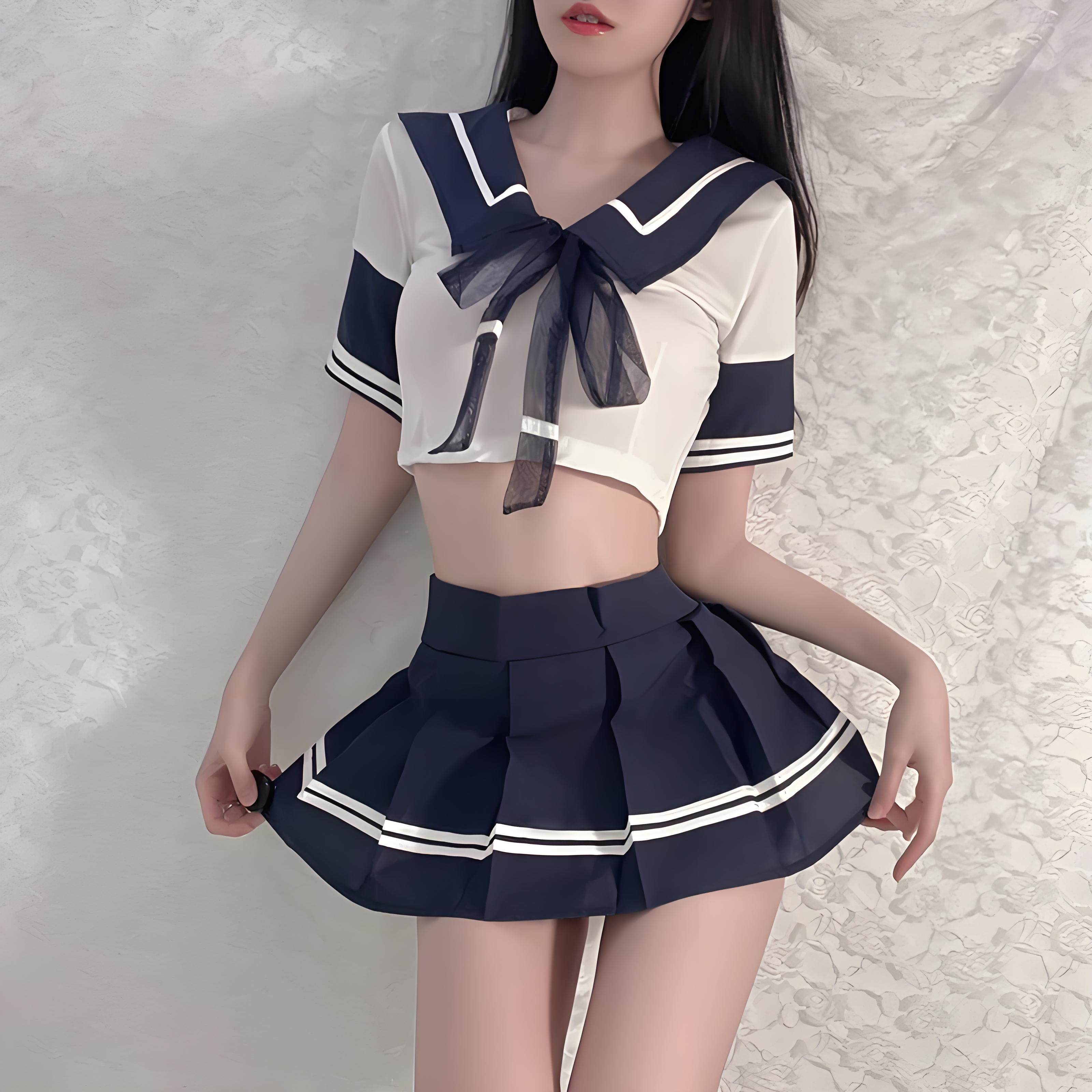 红鸾心动：俏皮学院风百褶裙 性感免脱校园日系水手服