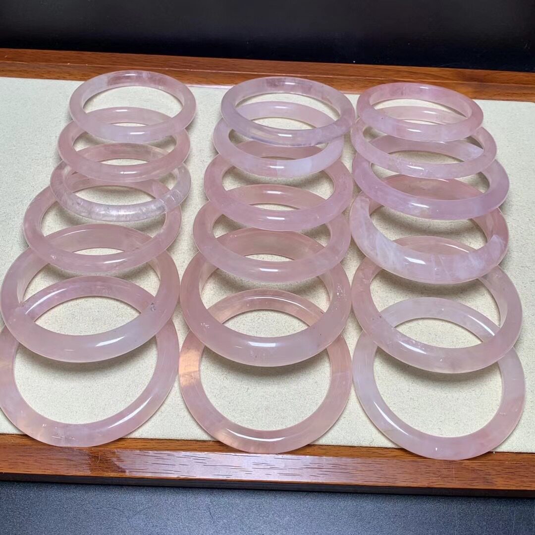 冰透粉水晶手镯粉晶手镯