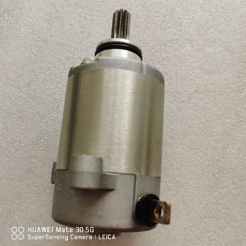 适用轻骑铃木摩托车韵彩QS100T起动机丽彩Qs125启动机 电马达