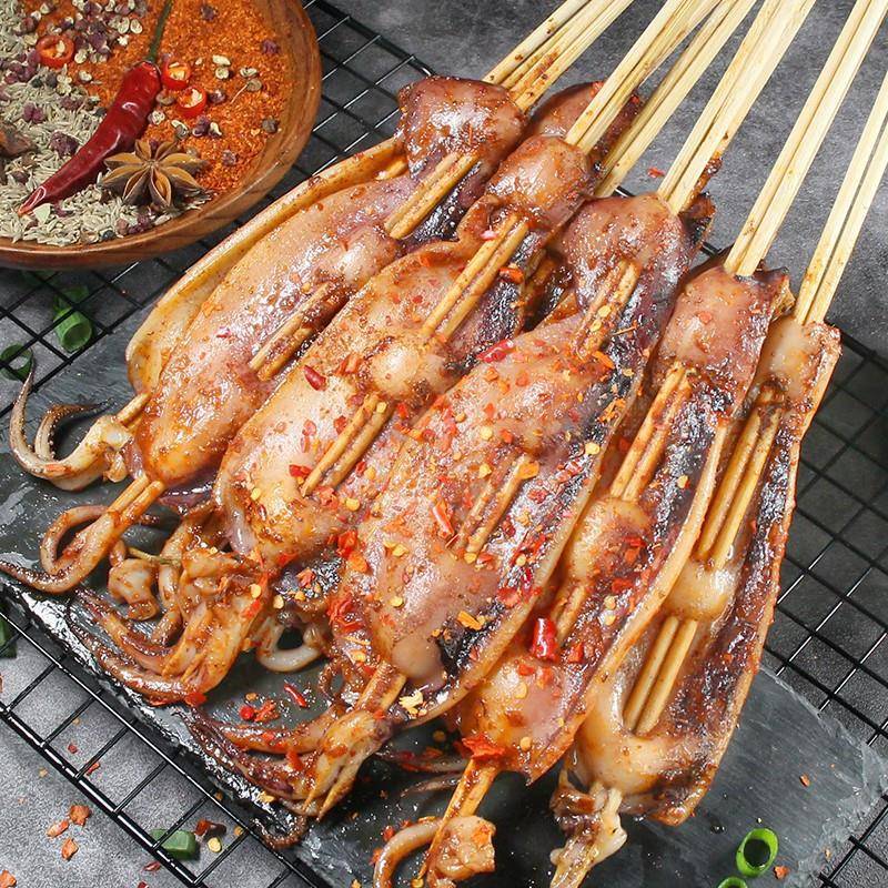 新品70g铁板新鲜鱿鱼串商用冷冻半成品火锅烧烤食材海鲜大尤鱼板