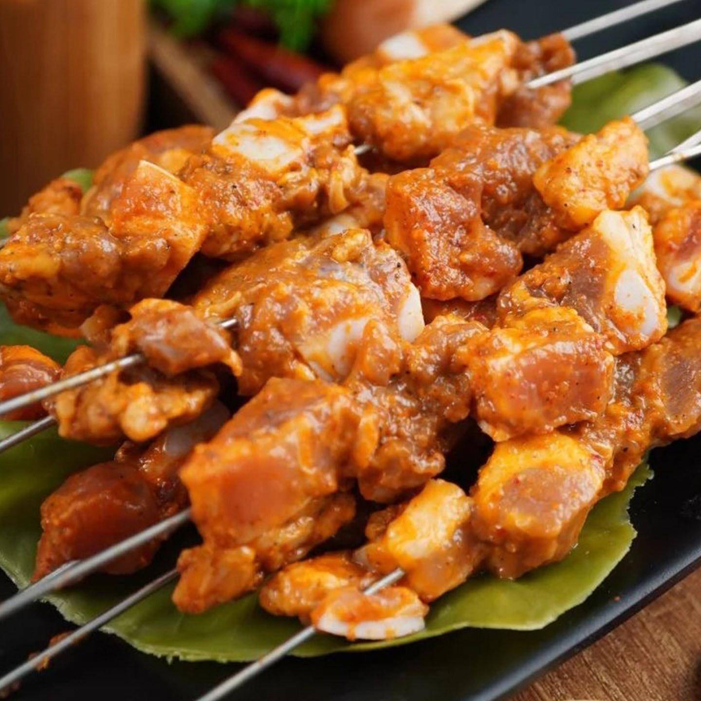 新品铁签麻辣排骨串商用半成品猪软骨串猪肋骨猪肉串烤肉烧烤油炸