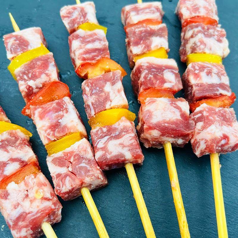 新品新鲜和牛肉串商用整箱冷冻半成品烧烤油炸铁板食材烤肉牛肉粒